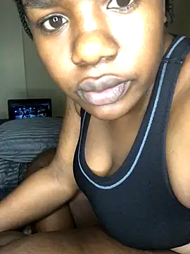 Snapshot of NissyxSawee chatting on September 18, 2025, 4:04 am NissyxSawee online show from September 18, 2025, 4:04 am