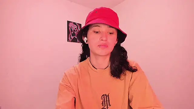 Snapshot of valent_27 chatting on February 13, 2026, 9:48 pm valent 27 online show from February 13, 2026, 9:48 pm