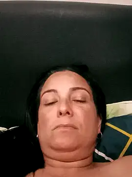 Snapshot of Pedro-Caro chatting on November 26, 2025, 2:11 am Pedro-Caro online show from November 26, 2025, 2:11 am