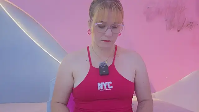 AllisonRoberts  online show from June 7, 2026, 2:00 pm