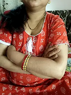 cuteyqueen online show from April 2, 2026, 6:53 am