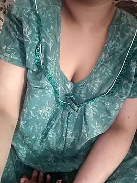 cuteyqueen online show from March 3, 2026, 5:58 am