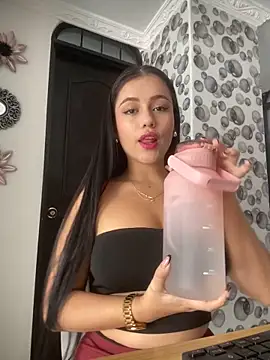 AbbyMillerrr online show from September 24, 2025, 4:46 pm