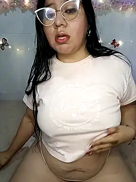 keterinjones--11 online show from February 1, 2026, 3:49 am