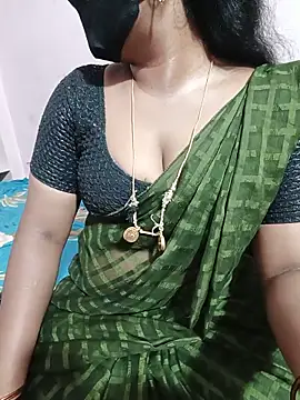louise92 online show from June 29, 2026, 7:48 am
