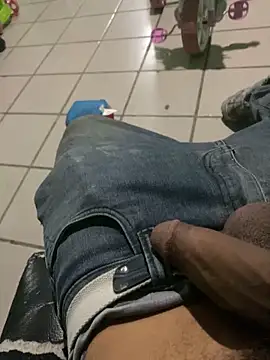 nowex18 online show from March 9, 2025, 5:39 pm