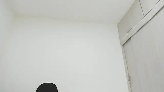 Snapshot of Amelia_Debora_Antonella chatting on March 19, 2026, 1:33 pm Amelia Debora Antonella online show from March 19, 2026, 1:33 pm