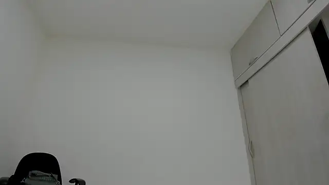 Snapshot of Amelia_Debora_Antonella chatting on February 28, 2026, 2:28 pm Amelia Debora Antonella online show from February 28, 2026, 2:28 pm