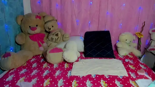 Dana Jeins online show from December 2, 2025, 1:13 pm