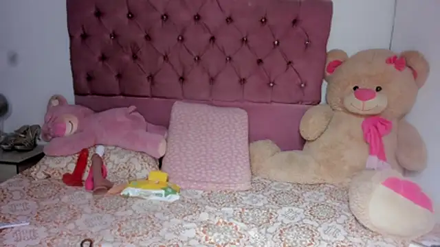 Snapshot of Dana_Jeins chatting on March 8, 2026, 1:47 pm Dana Jeins online show from March 8, 2026, 1:47 pm