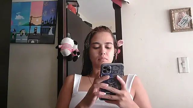 trianabell online show from June 12, 2026, 6:27 pm