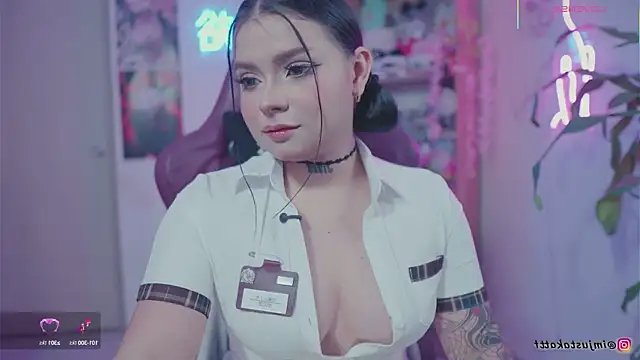 sensualkattt online show from September 18, 2025, 1:47 pm