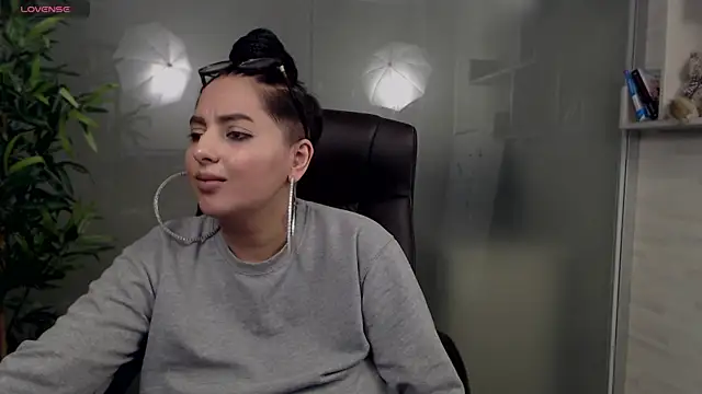 BustyAllyy online show from March 19, 2025, 1:43 am