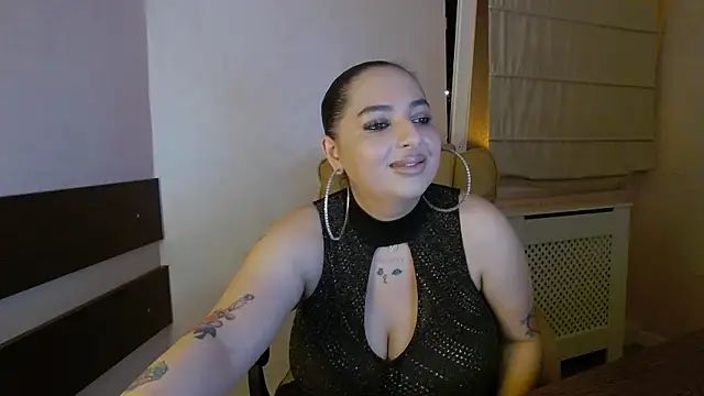 Snapshot of BustyAllyy chatting on June 8, 2026, 7:36 pm BustyAllyy online show from June 8, 2026, 7:36 pm