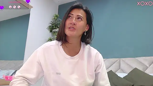 SharisWillian online show from October 8, 2025, 3:52 am