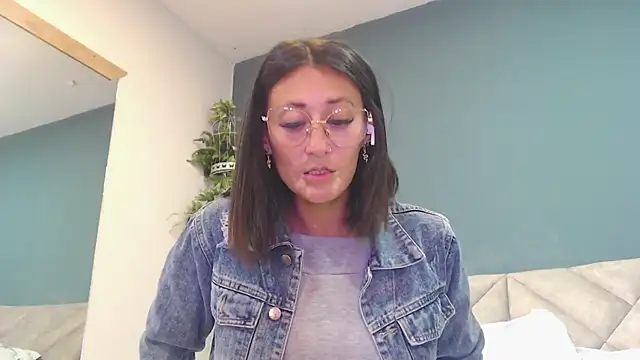 SharisWillian online show from January 18, 2026, 4:27 am