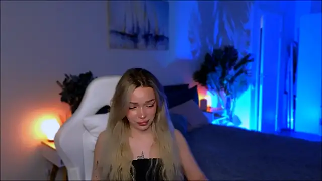 Lily Yin online show from February 20, 2026, 6:26 am