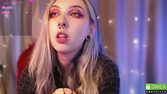 JustMeowGirl online show from February 25, 2025, 6:25 am