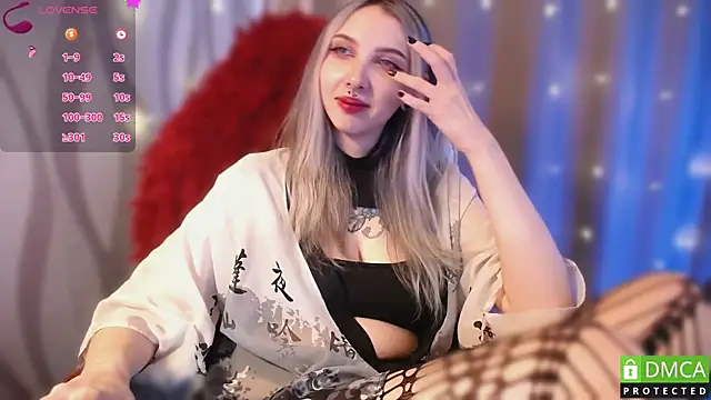 JustMeowGirl online show from February 28, 2025, 5:48 am