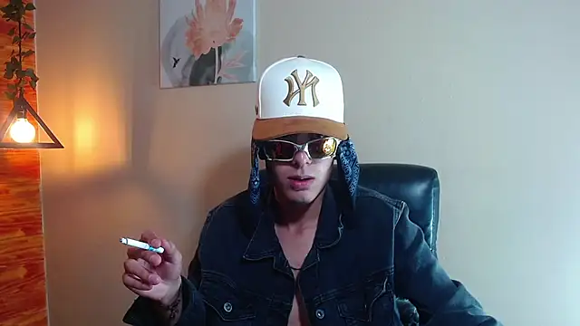 Bastiaan 28 online show from February 14, 2025, 7:59 am