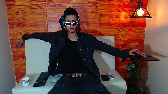 Bastiaan 28 online show from March 7, 2025, 3:40 am