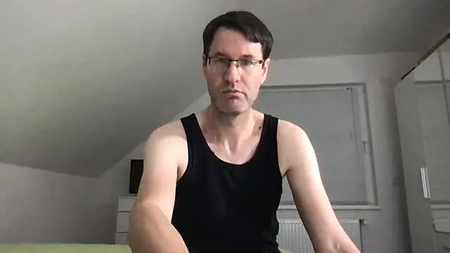 zxzx cam1 online show from February 9, 2025, 4:50 pm