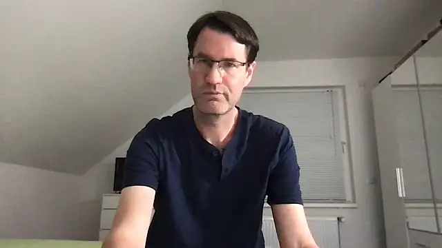 zxzx cam1 online show from September 28, 2025, 9:11 pm