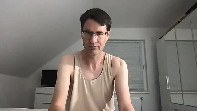 zxzx cam1 online show from September 10, 2025, 2:49 pm