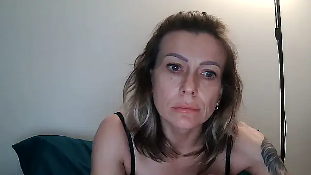 Snapshot of anechka1 chatting on June 20, 2026, 9:53 pm anechka1 online show from June 20, 2026, 9:53 pm