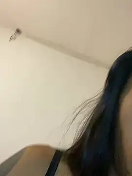 Snapshot of canderodrig777 chatting on March 2, 2025, 12:31 am canderodrig777 online show from March 2, 2025, 12:31 am