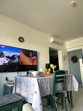 Alexwawapl online show from January 18, 2026, 9:56 am