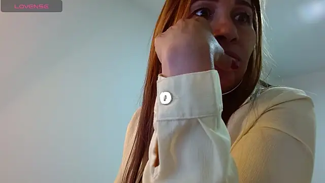 Snapshot of CaroMasha chatting on March 10, 2026, 2:15 am CaroMasha online show from March 10, 2026, 2:15 am