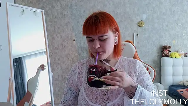 LolyMolli online show from June 21, 2026, 9:59 am