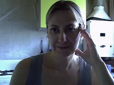 AshleyXHoney online show from September 22, 2025, 10:43 am