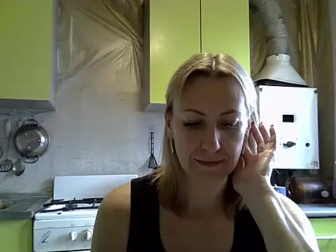 AshleyXHoney online show from September 19, 2025, 7:45 am