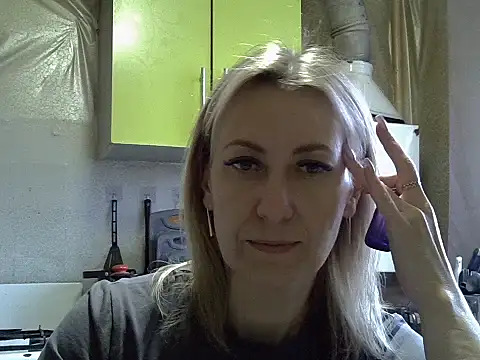 AshleyXHoney online show from October 21, 2025, 7:19 am