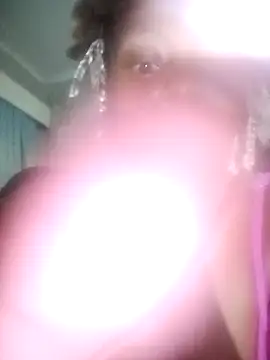 TheeBilquis  online show from November 21, 2025, 9:47 pm