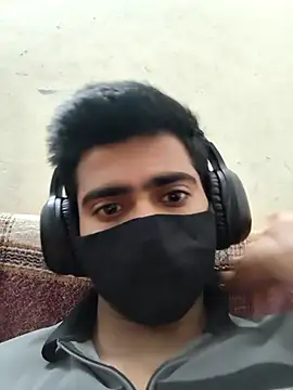 Snapshot of 12ashujii chatting on March 28, 2026, 10:27 am 12ashujii online show from March 28, 2026, 10:27 am