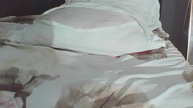 julietunderwoood online show from March 20, 2026, 4:30 pm