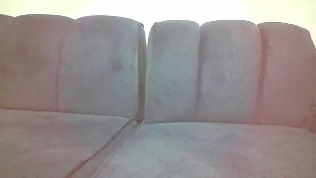 julietunderwoood online show from April 26, 2026, 4:32 am
