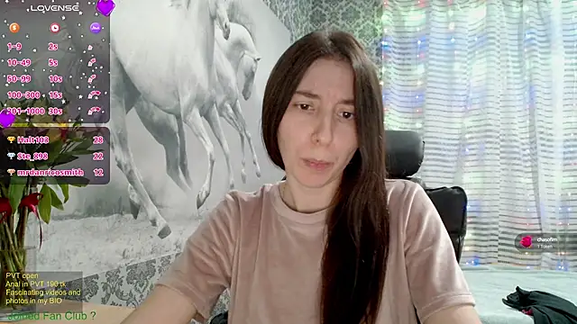 Wowpornoo online show from February 16, 2025, 2:10 pm