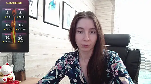 Wowpornoo online show from September 18, 2025, 7:55 am