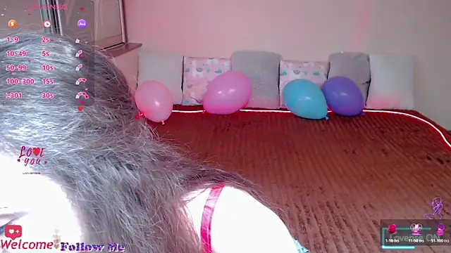 LizaSenri online show from April 30, 2026, 6:42 am