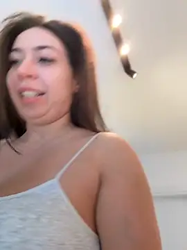 KimArts online show from October 5, 2025, 9:33 am