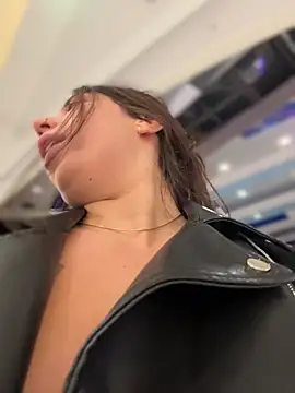 KimArts online show from October 24, 2025, 5:01 pm