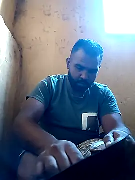 ListedLoin online show from December 2, 2025, 1:57 pm