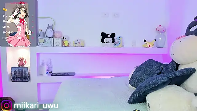 Ahri Elderwood online show from March 15, 2025, 3:40 am