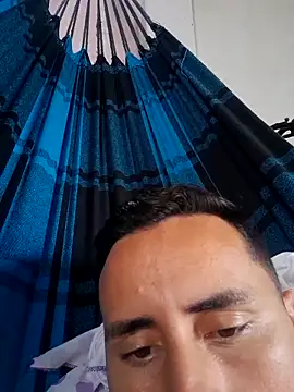 Snapshot of luissilva0071 chatting on March 11, 2025, 4:40 pm luissilva0071 online show from March 11, 2025, 4:40 pm