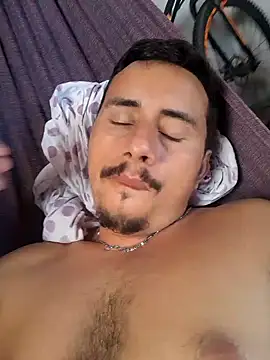 Snapshot of luissilva0071 chatting on January 30, 2025, 5:17 pm luissilva0071 online show from January 30, 2025, 5:17 pm