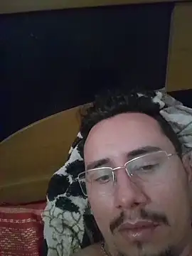 Snapshot of luissilva0071 chatting on October 7, 2025, 2:18 pm luissilva0071 online show from October 7, 2025, 2:18 pm